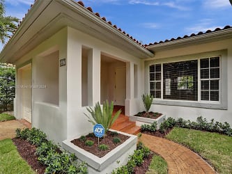307 Candia Ave - Coral Gables, FL