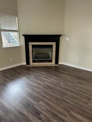 950 52nd Ave Ct - Greeley, CO