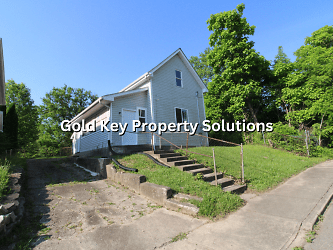 1523 W 20th St - Anderson, IN