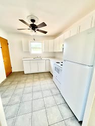 281 Cluster Ave unit 281 - Akron, OH