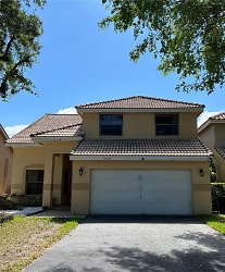 2873 NW 92nd Ave - Coral Springs, FL