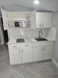 5849 casita kitchen - Copy.jpg