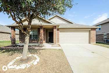 433 San Lucas Dr - Crowley, TX