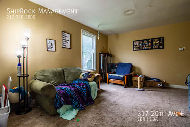 317 20th Ave E - undefined, undefined
