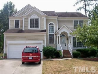 103 Swordgate Dr - Cary, NC