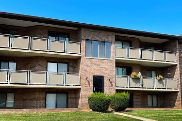 Colonial Village Apartments - Crescent Springs, KY