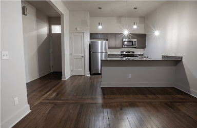 322 E 6th St unit 213 - undefined, undefined