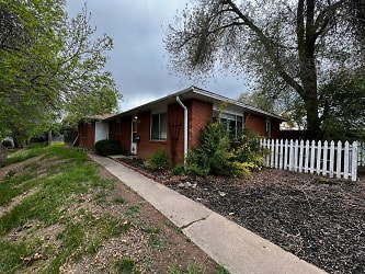 1625 Stover St - Fort Collins, CO