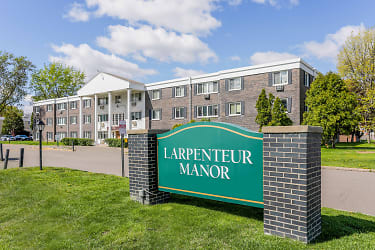 Larpenteur Manor Apartments - Saint Paul, MN