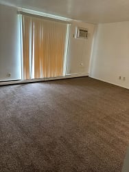16115 Maple Park Dr unit 103 - Maple Heights, OH