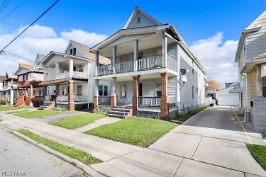 2059 W 105th St unit 3 - Cleveland, OH