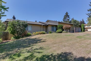 3410 Chambers St - Eugene, OR