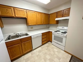 4112 Lincoln Swing Apartments - Ames, IA