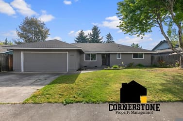 4080 Rock Way - Central Point, OR