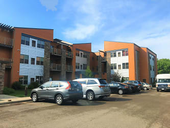 Eagle Harbor Apartments - Madison, WI