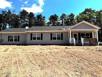 6631 Clear Ridge Rd - Clearville, PA
