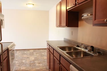 Southview Apartments - Minot, ND