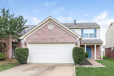 7299 Red Maple Dr - Olive Branch, MS