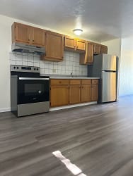 Westland Meadows Apartments - Leicester, MA