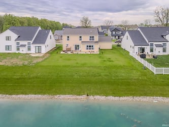 353 Dittons Wy - Fort Wayne, IN