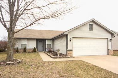 5943 Sycamore Forge Dr - Indianapolis, IN