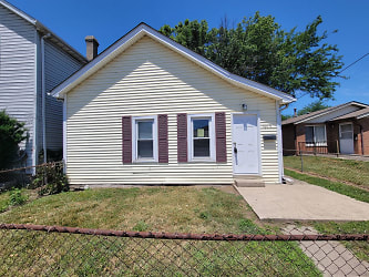 1609 Manchester Ave - Middletown, OH