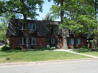 Heritage Square Apartments - Stevens Point, WI