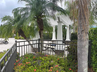 4806 Lake Breeze Terrace - Sarasota, FL