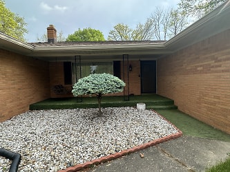 8541 Ralston Ct - Indianapolis, IN