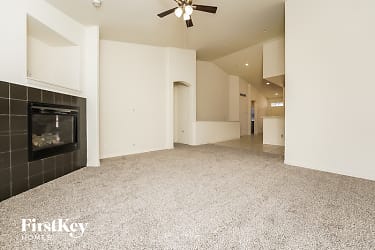 10802 Barclay Court - Commerce City, CO