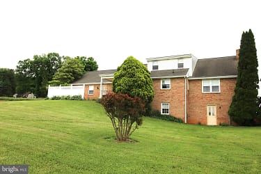 1112 Stoney Hill Rd - Quarryville, PA