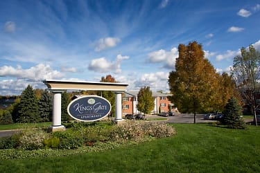 Kings Gate West Apartments - Camillus, NY