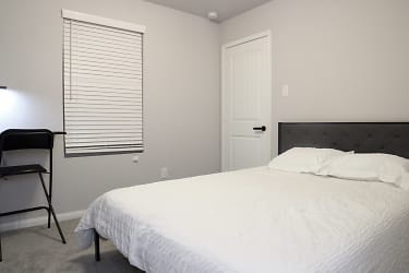 Room For Rent - Texas City, TX