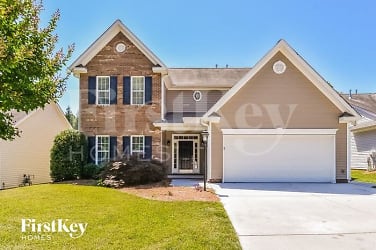 5954 River Gate Ct - Clemmons, NC