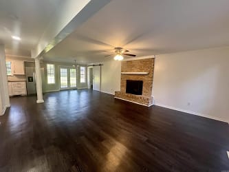 70 Kings River Rd - North Little Rock, AR