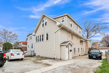 216 Brown Ave unit 1st - Forest Park, IL