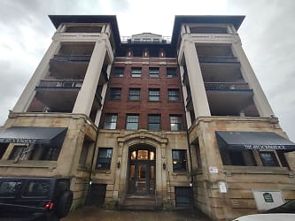 3328 Euclid Ave Apartments - Cleveland, OH