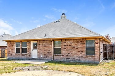 529 INDIAN PAINTBRUSH DRIVE - Fate, TX