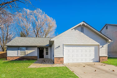 1137 Winding Hart Dr - Indianapolis, IN