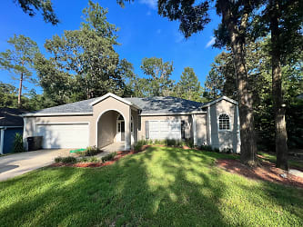 813 NW 113th Terrace - Gainesville, FL