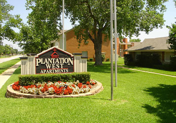 Plantation West Apartments - Hurst, TX