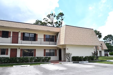 4317 Oak Terrace Dr - Greenacres, FL