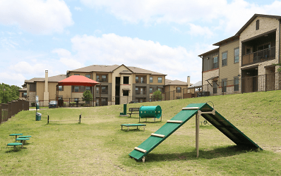 Lake Walk At Traditions Apartments - College Station, TX
