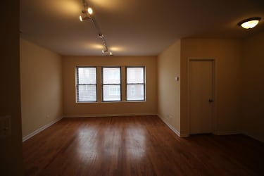 3001 W Lawrence Ave unit 3007 2W - Chicago, IL