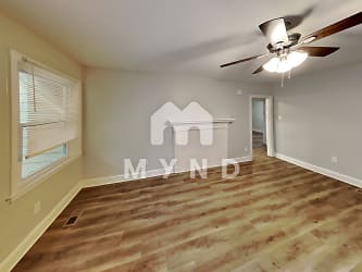 2723 Parkway Ave - undefined, undefined