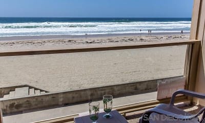 3755 Ocean Front Walk - San Diego, CA