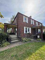 453 E Kline St - Girard, OH