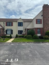 119 William Penn Dr - Norristown, PA