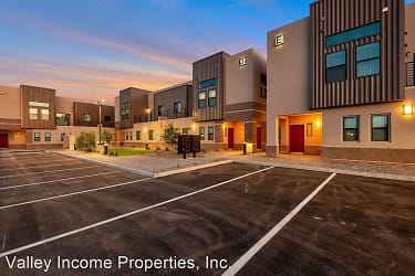 Price & Howe Apartments - Tempe, AZ