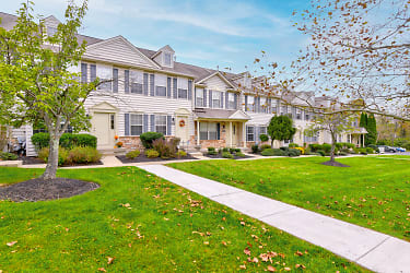 Heritage Summer Hill Townhomes - Doylestown, PA
